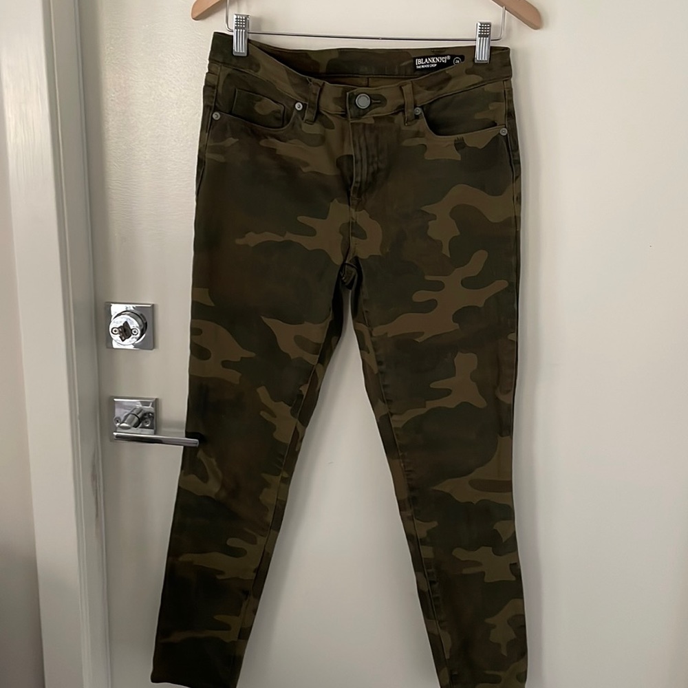 Blank ny&c army pattern jeans for women size 28